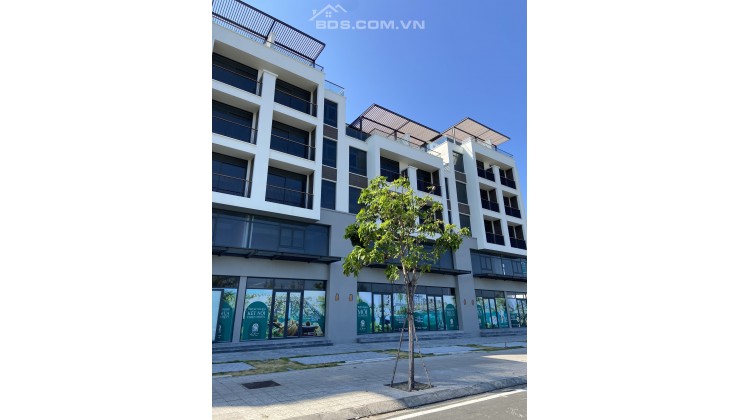 Cần bán Shophouse Biển mới đẹp 368m2 Tổ Hợp Nghỉ Dưỡng L'Aurora Phú Yên